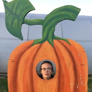 Meet your Posher, Dara